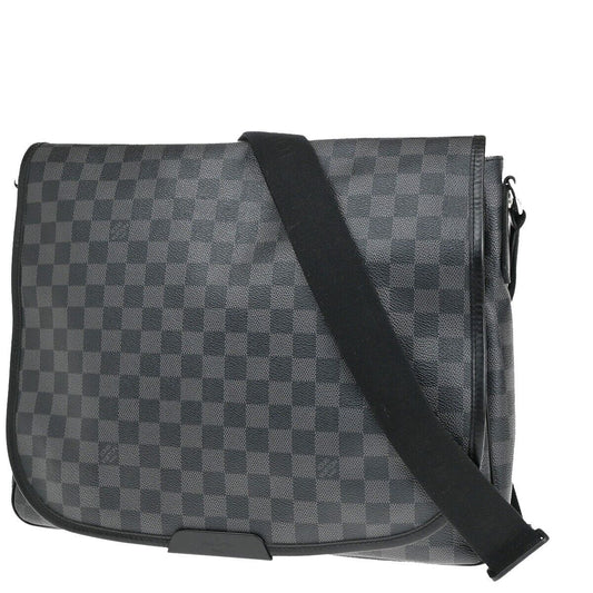 Louis Vuitton Daniel Mm  Canvas Shoulder Bag ()