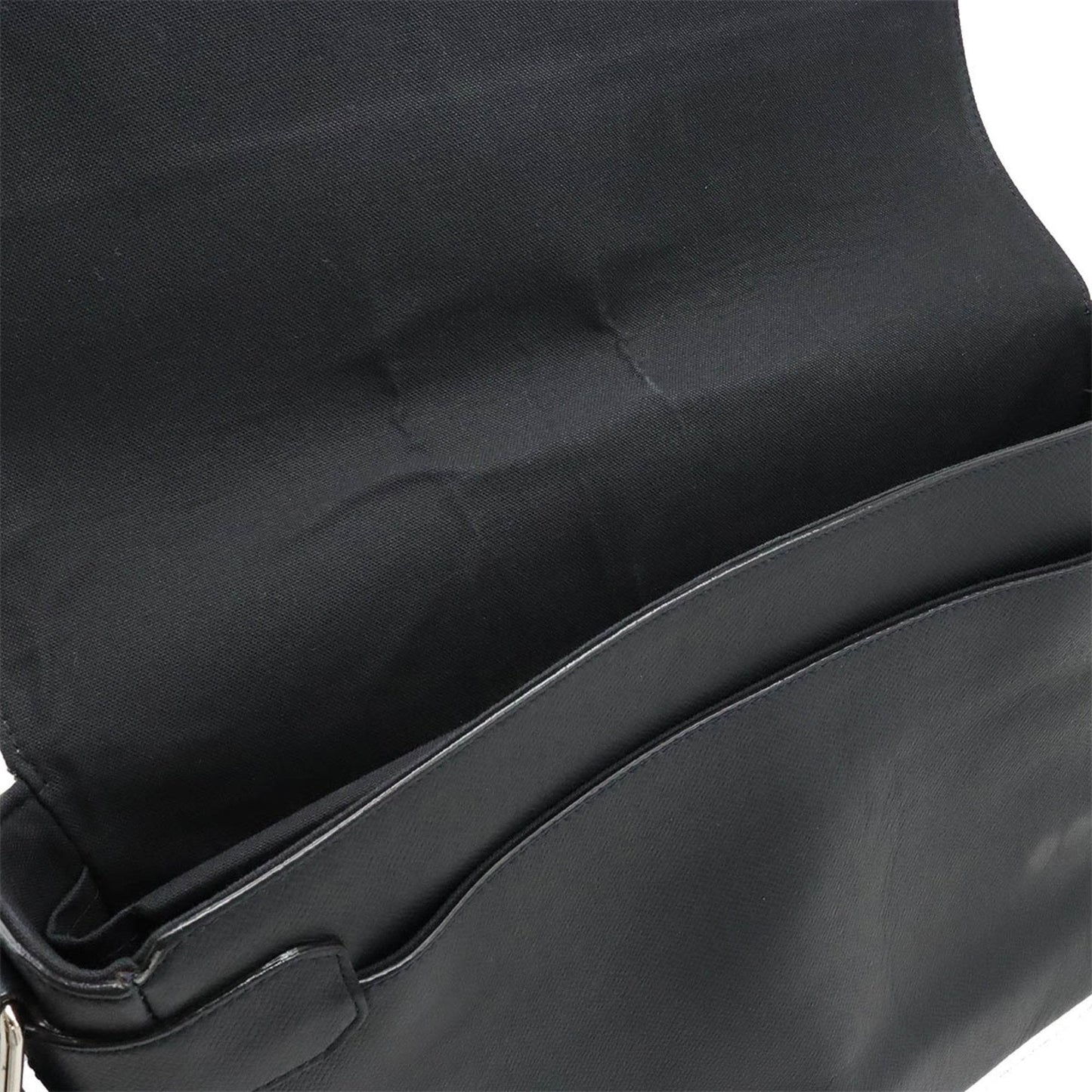 Louis Vuitton Messenger  Leather Shoulder Bag ()