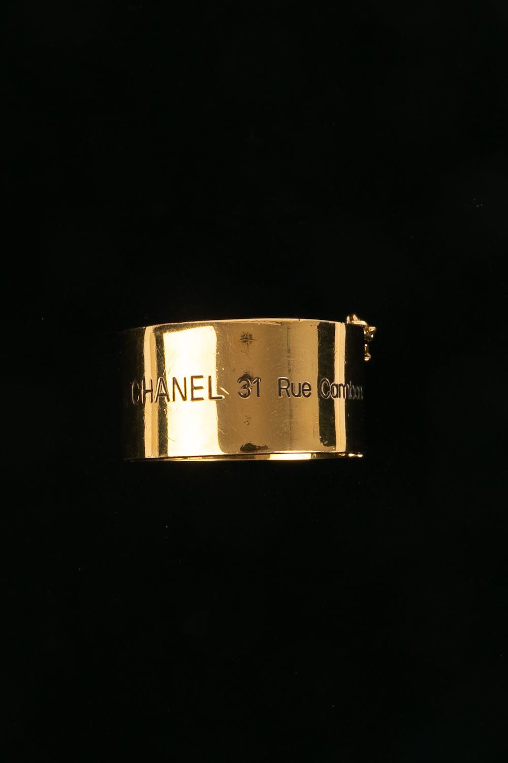 Bracelet doré Chanel