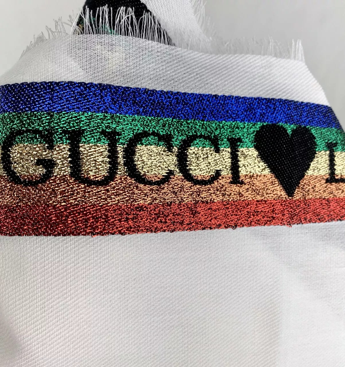 New Gucci Loved Kids Ladies White Cotton Neck Scarf w/Rainbow Stripe