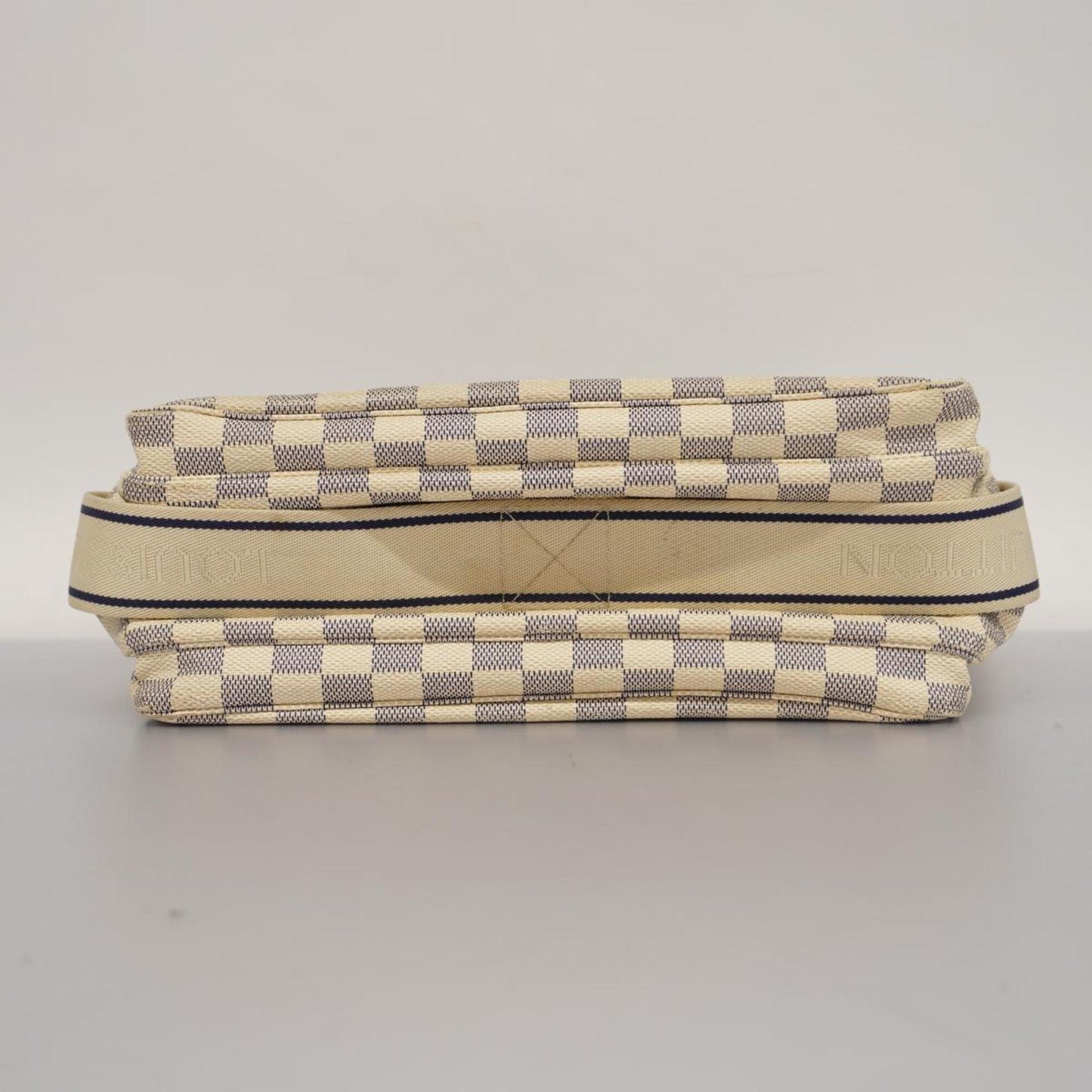 Louis Vuitton Naviglio  Canvas Shoulder Bag ()