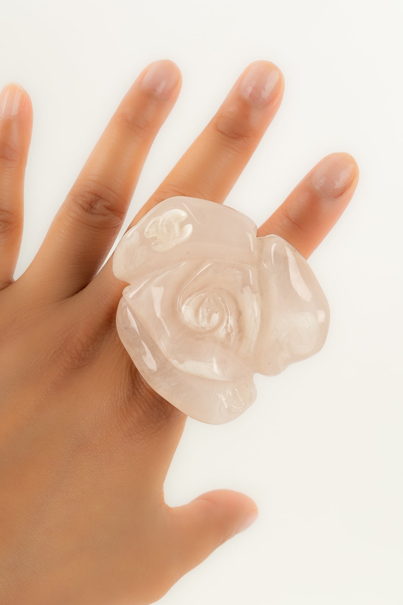 Bague camélia Chanel 2002