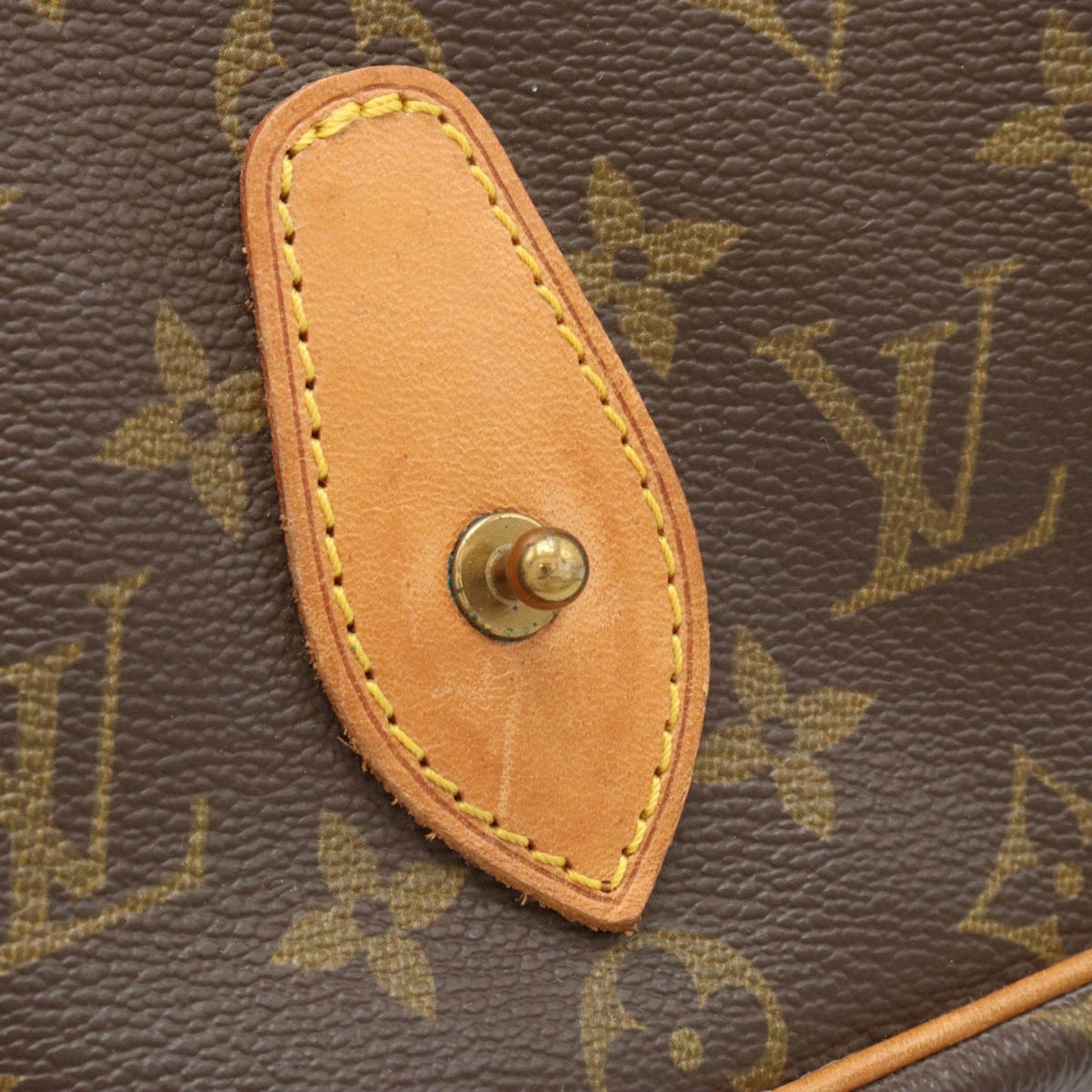 Louis Vuitton Gibeciere  Canvas Shoulder Bag ()