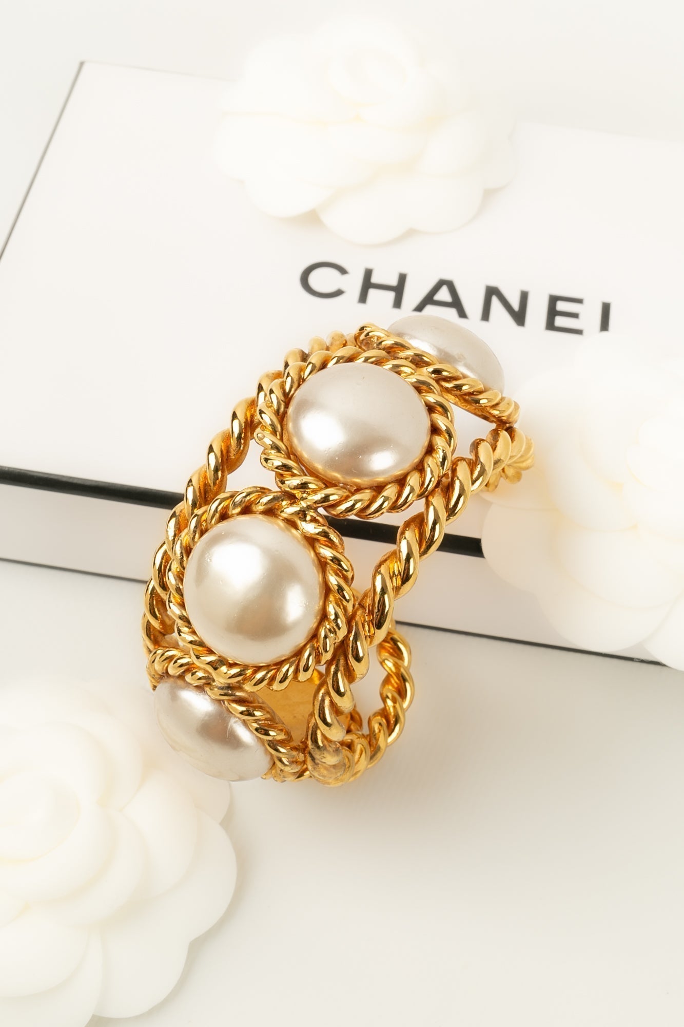 Bracelet manchette Chanel Printemps 1993