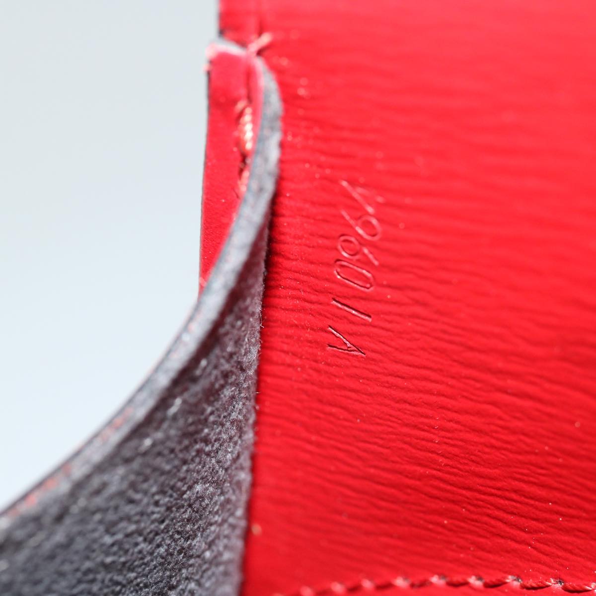 Louis Vuitton Cluny  Leather Shoulder Bag ()