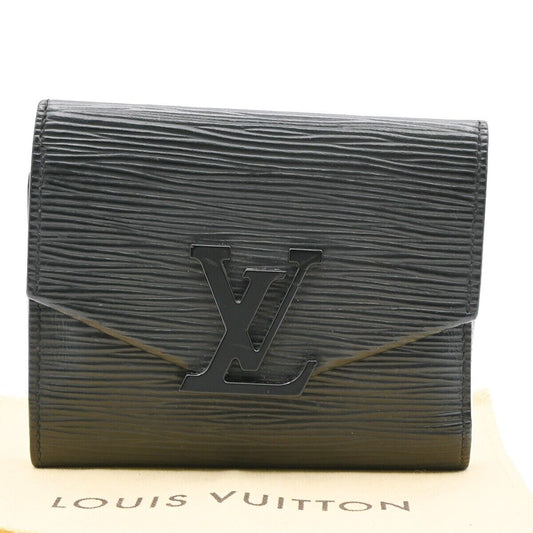 Louis Vuitton Capucines  Leather Wallet  ()