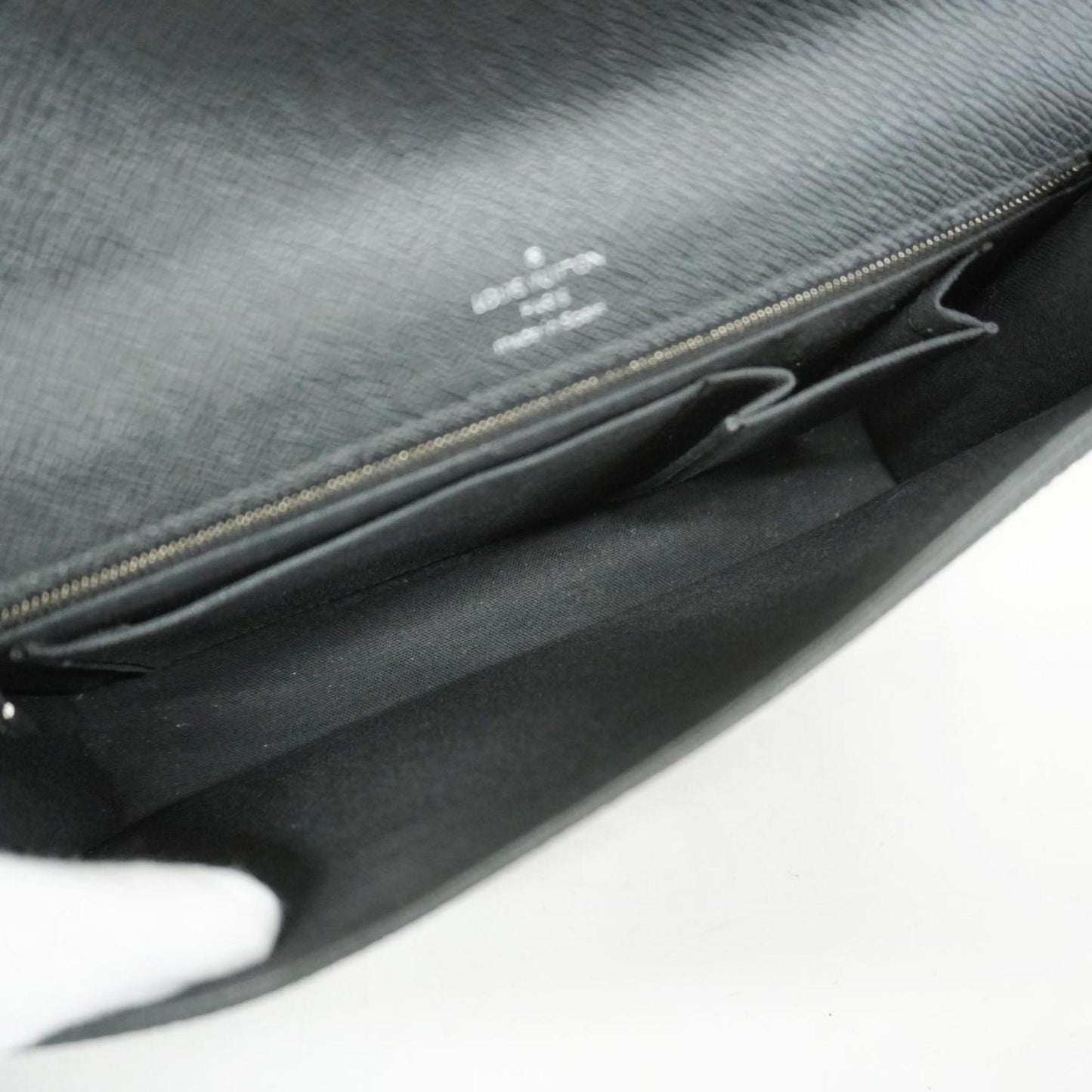 Louis Vuitton Belaia  Leather Clutch Bag ()