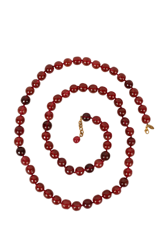 Collier de perles rouges Chanel