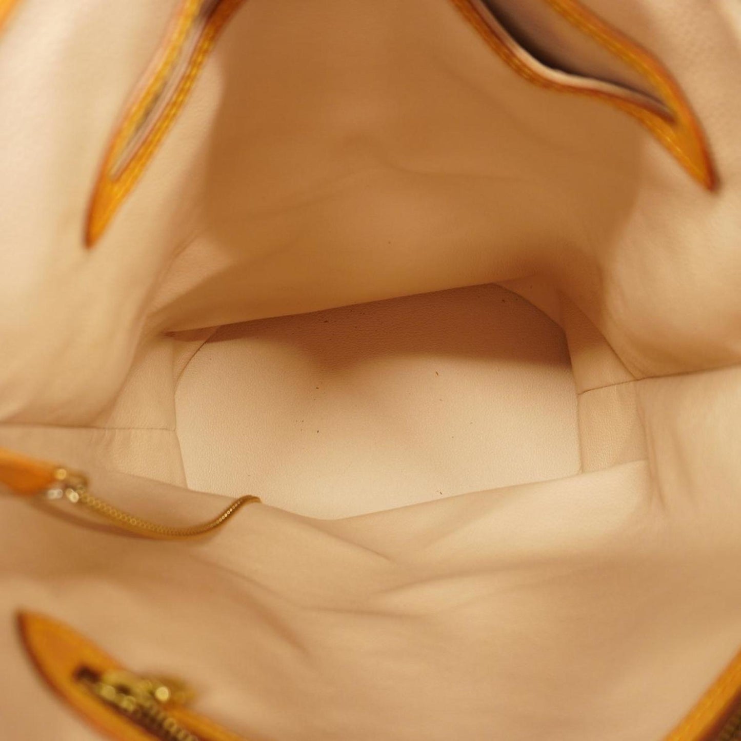 Louis Vuitton Bucket Gm  Canvas Tote Bag ()