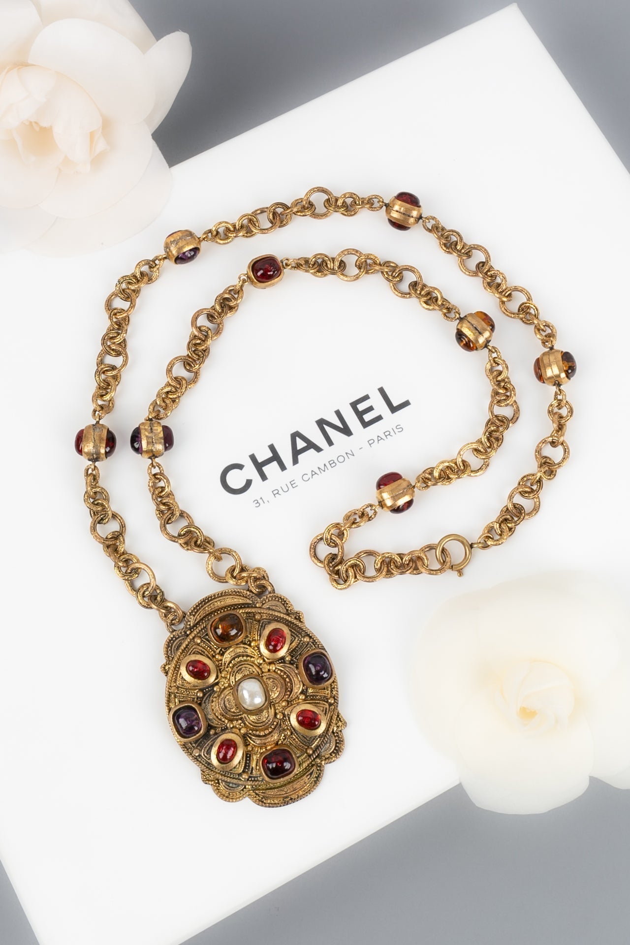 Collier Chanel 1984