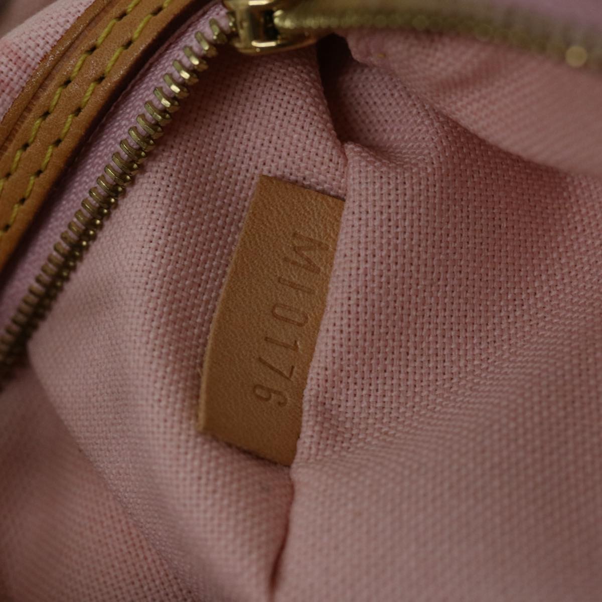 Louis Vuitton Deful  Canvas Shoulder Bag ()