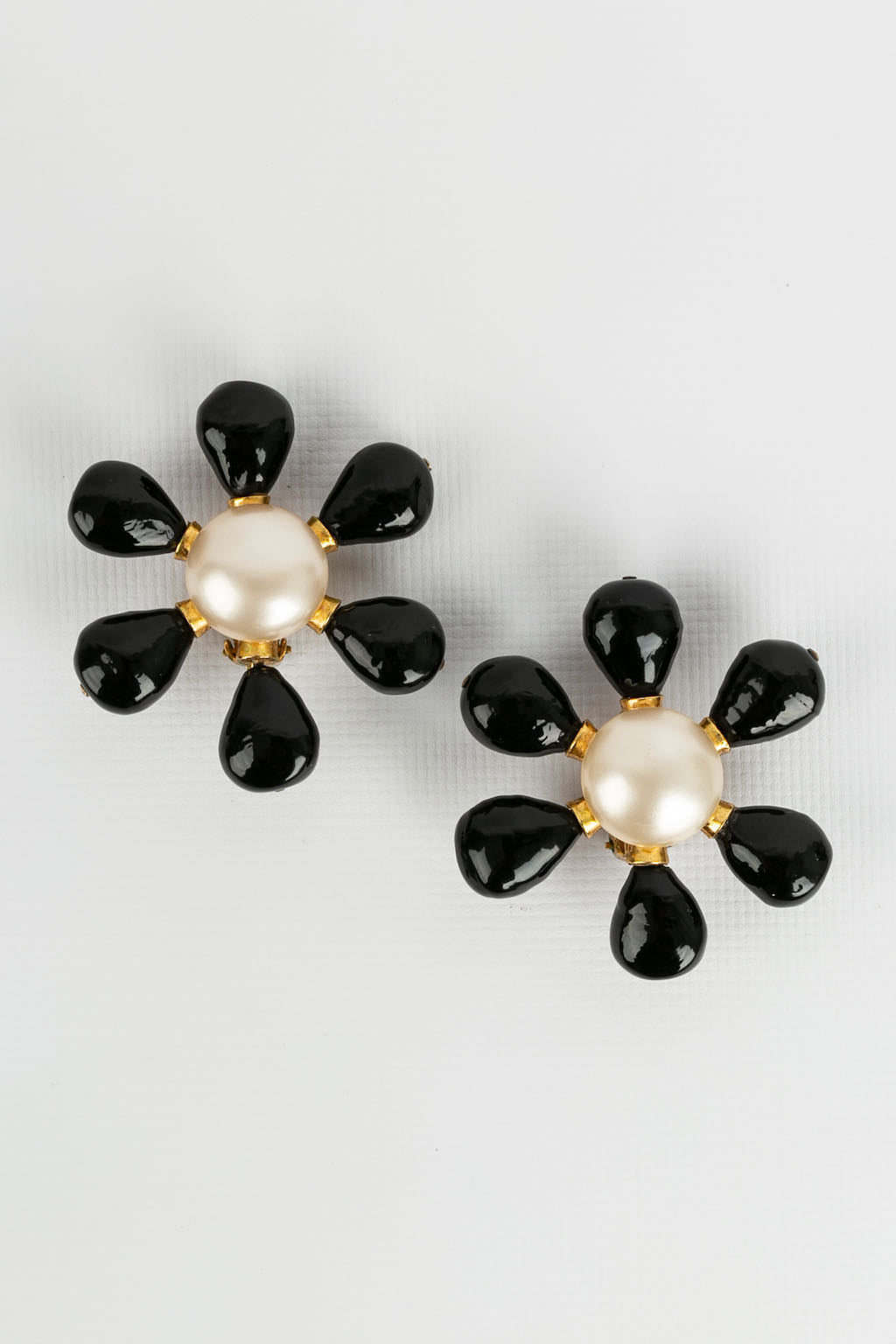 Boucles d'oreilles Chanel Automne 1992