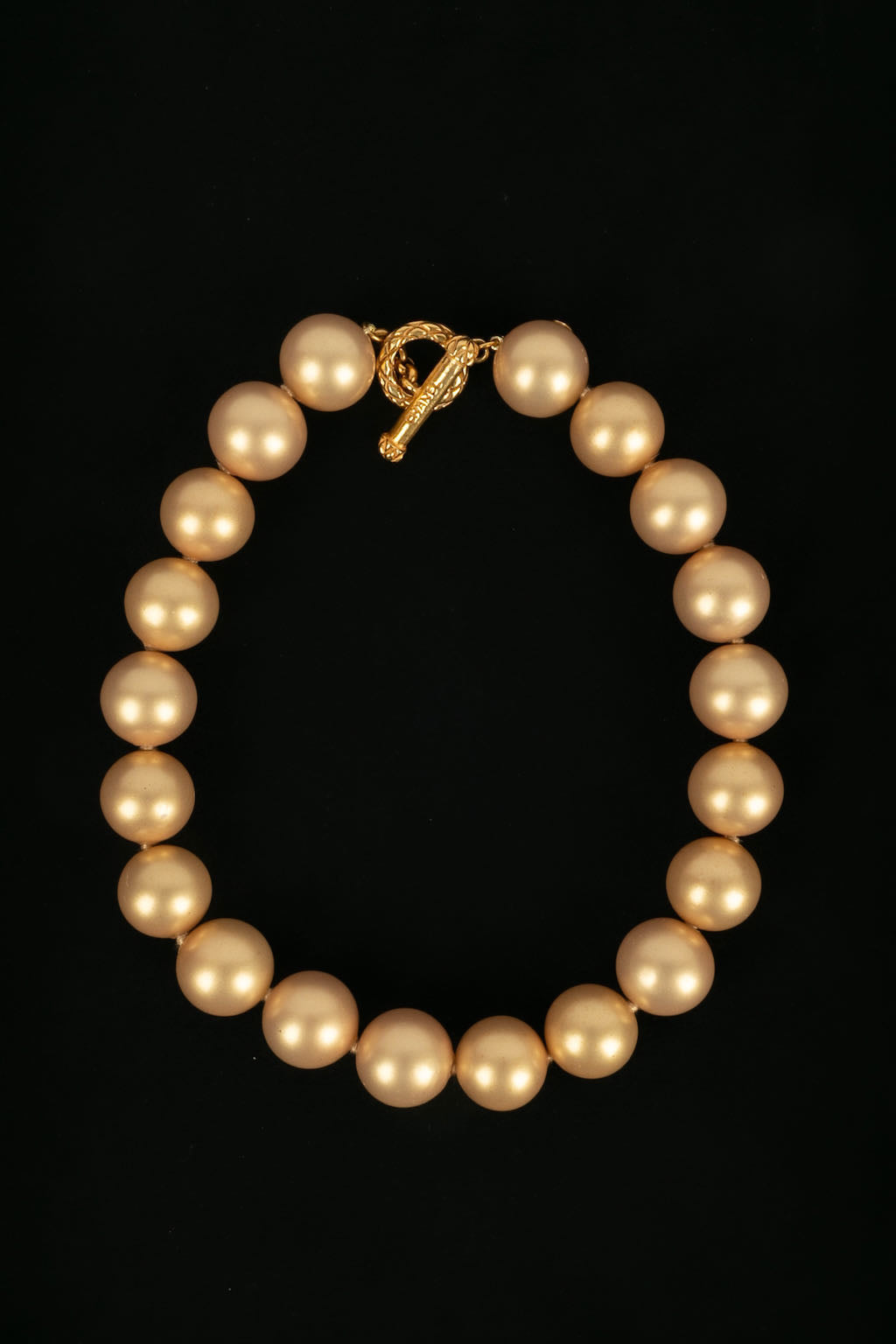 Collier de perles Chanel