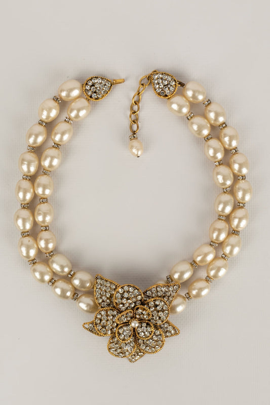 Collier camélia Chanel
