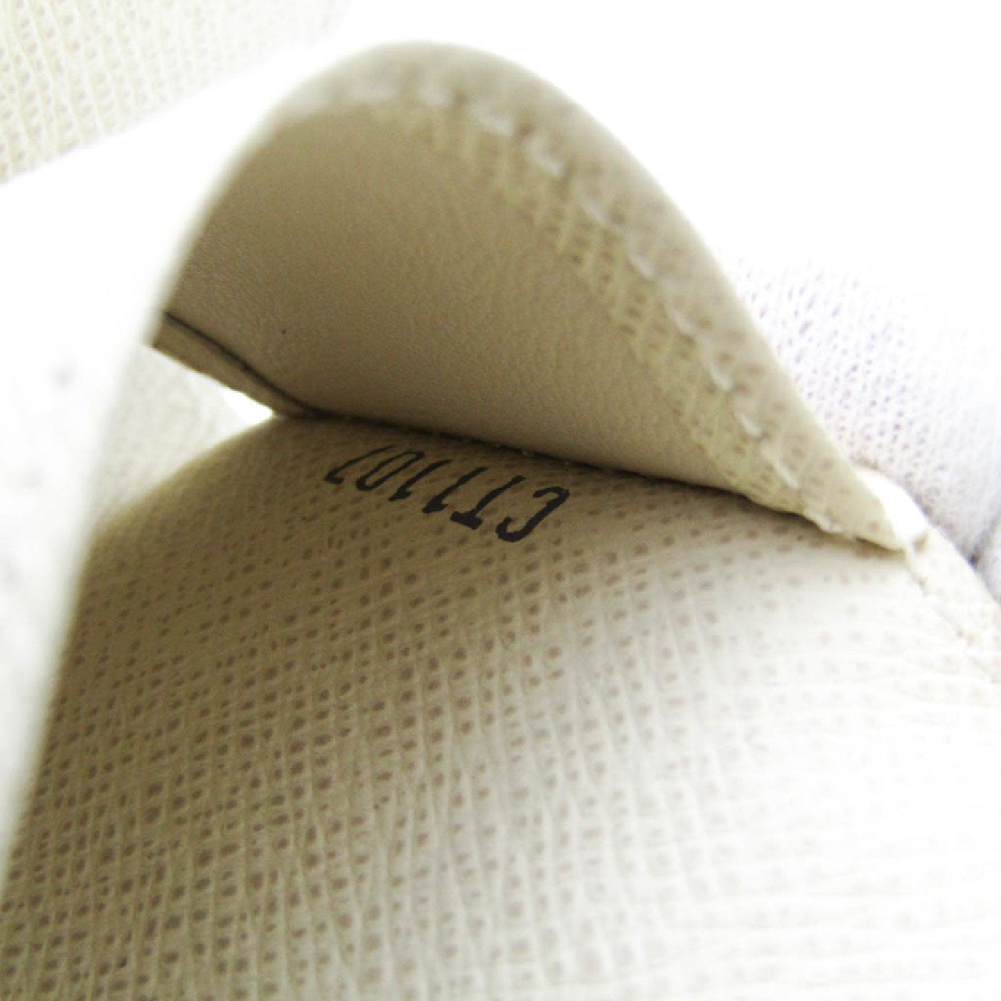 Louis Vuitton Multiclés 4  Canvas Wallet  ()