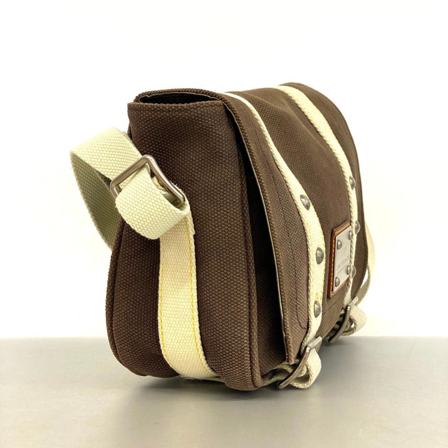 Louis Vuitton Antigua  Canvas Shoulder Bag ()