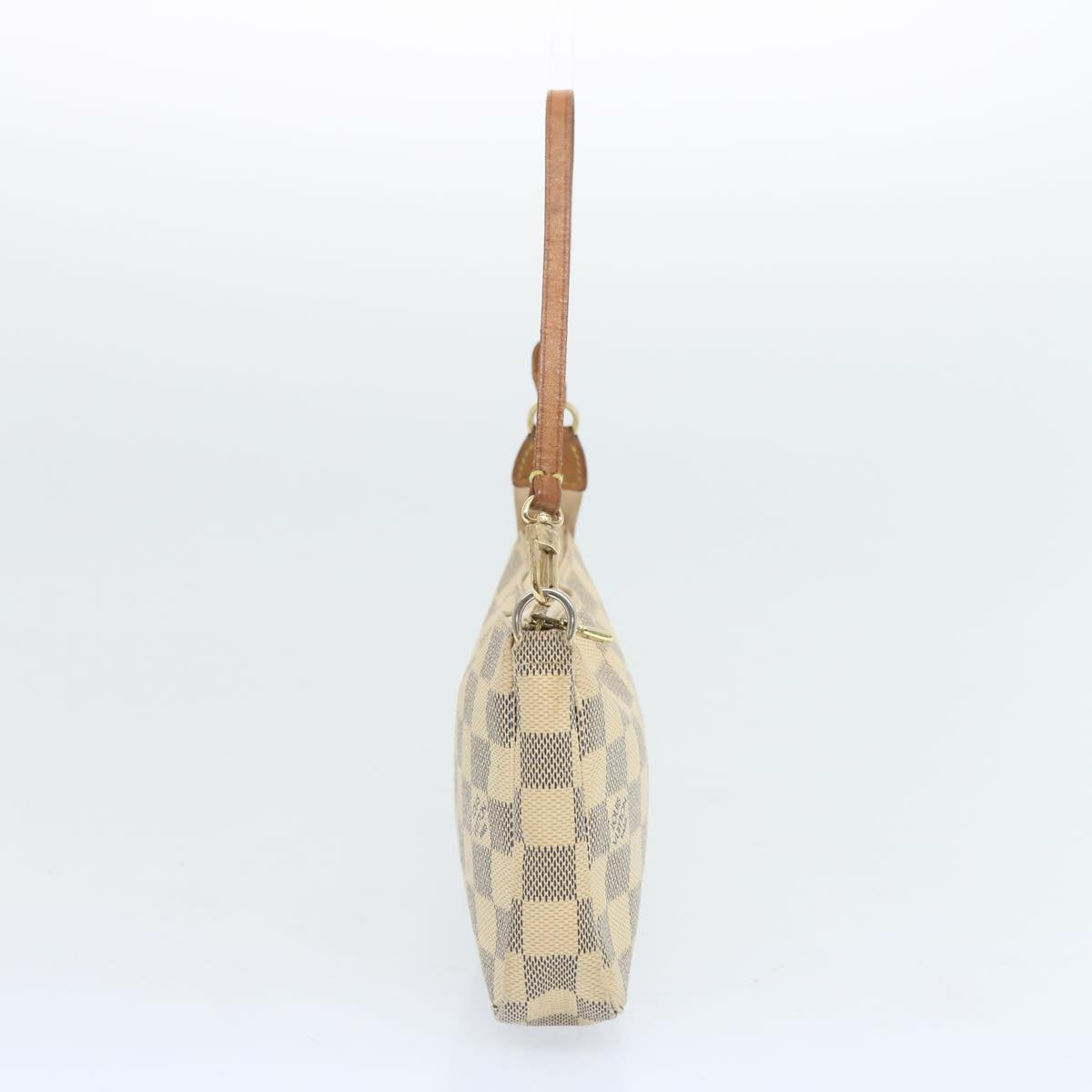 Louis Vuitton Pochette Accessoires  Leather Clutch Bag ()