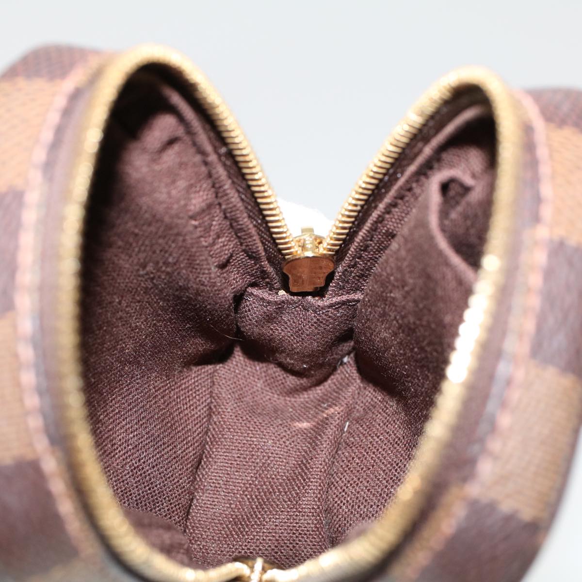 Louis Vuitton Etui Okapi  Canvas Clutch Bag ()