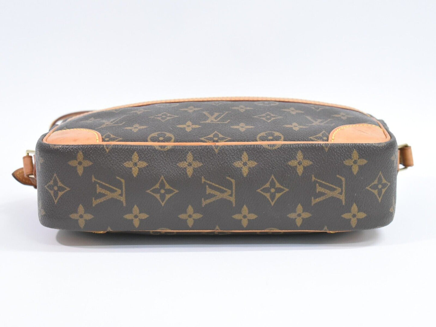 Louis Vuitton Trocadéro  Canvas Shoulder Bag ()