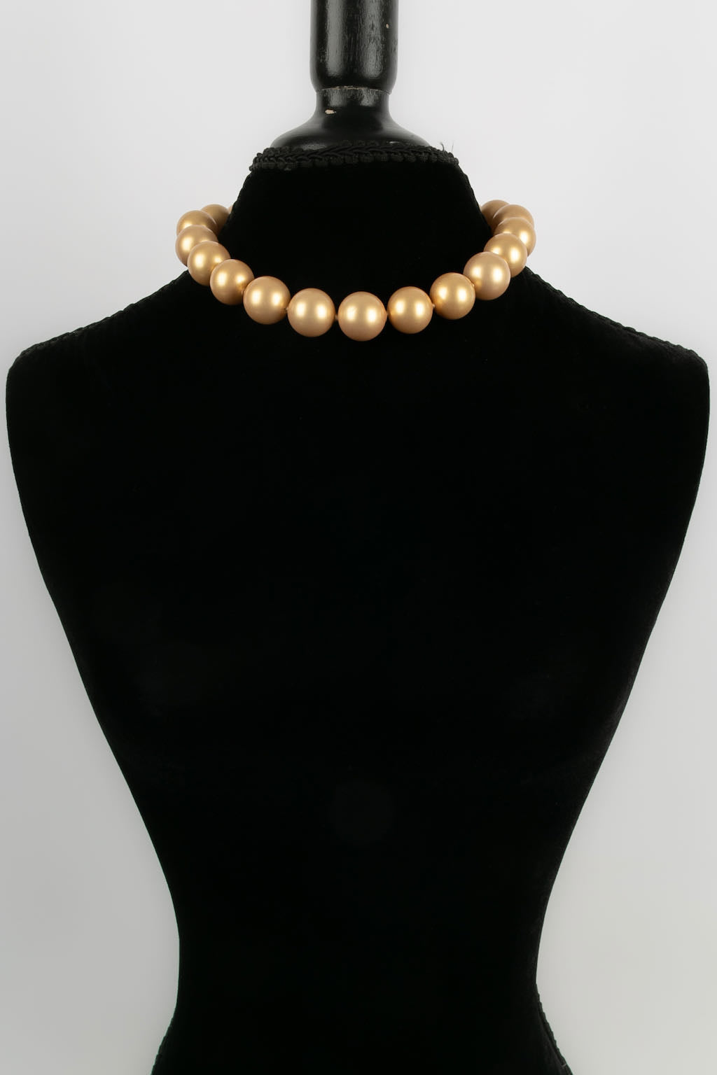 Collier de perles Chanel