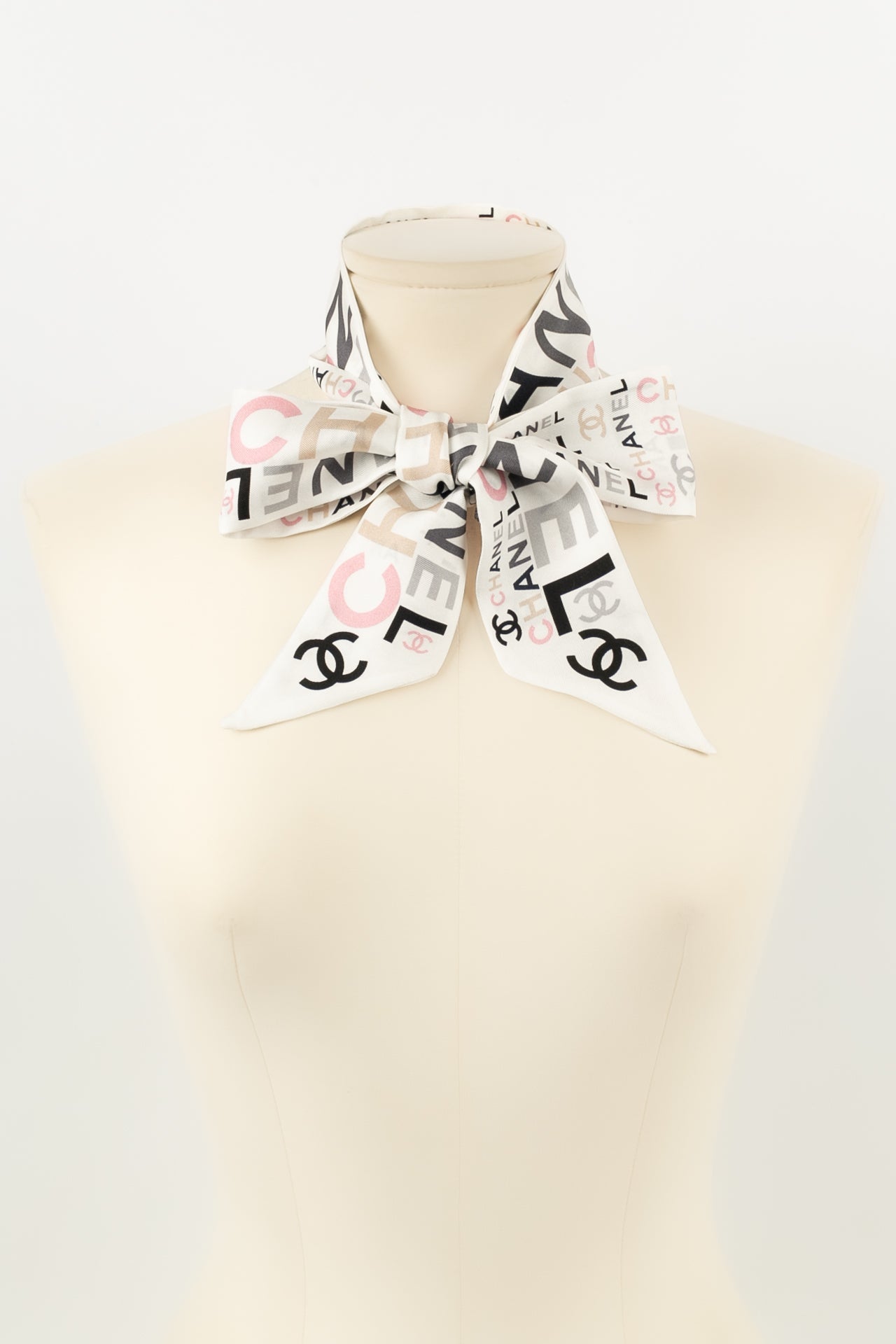 Echarpe / slim bandeau Chanel