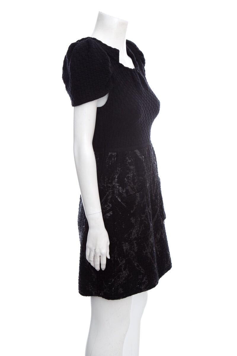 Chanel Black Cap Sleeve Foil Print Detail Dress SZ 34