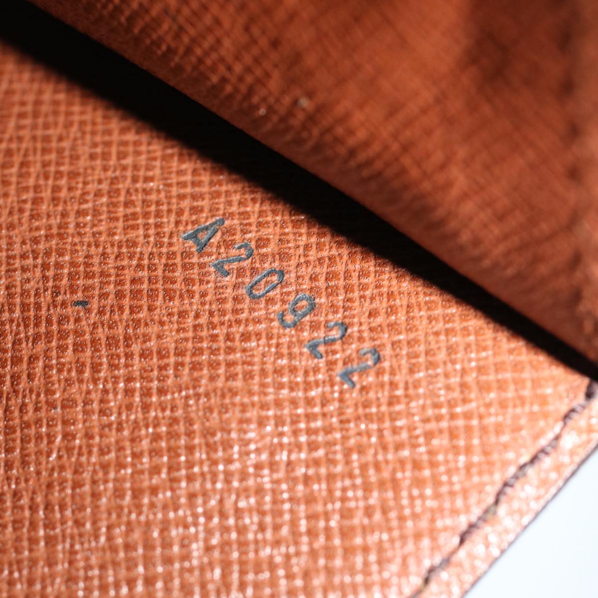 Louis Vuitton Monceau  Canvas Shoulder Bag ()