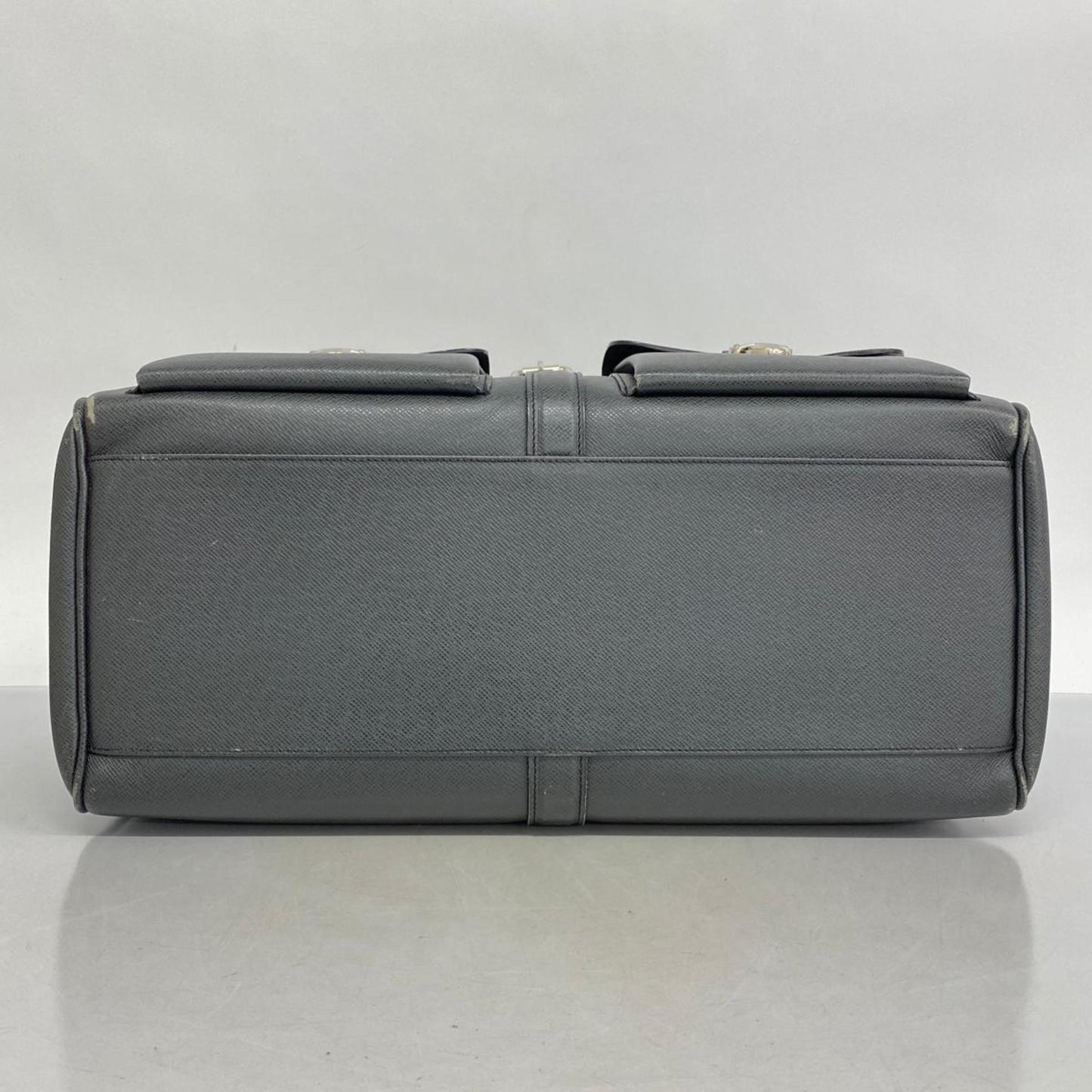 Louis Vuitton Weekend  Leather Travel Bag ()