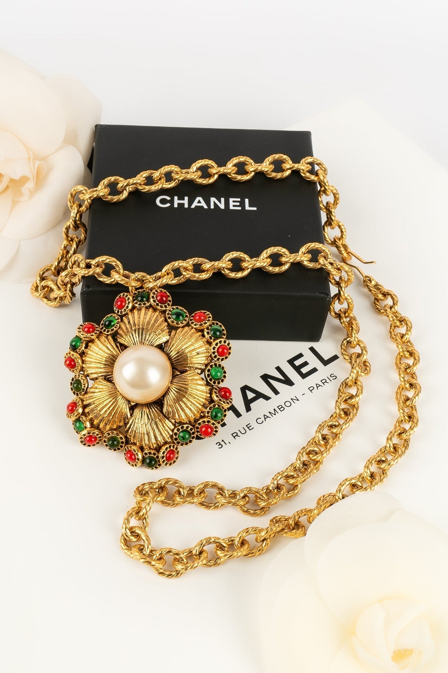Collier Chanel
