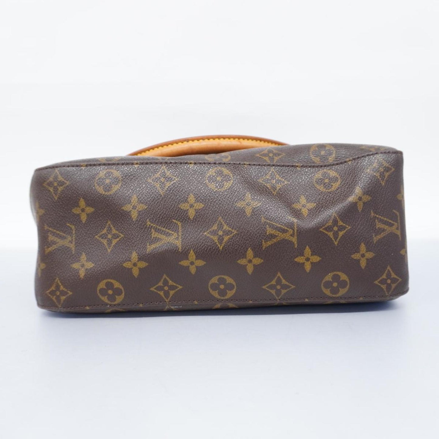 Louis Vuitton Looping Gm  Leather Shoulder Bag ()