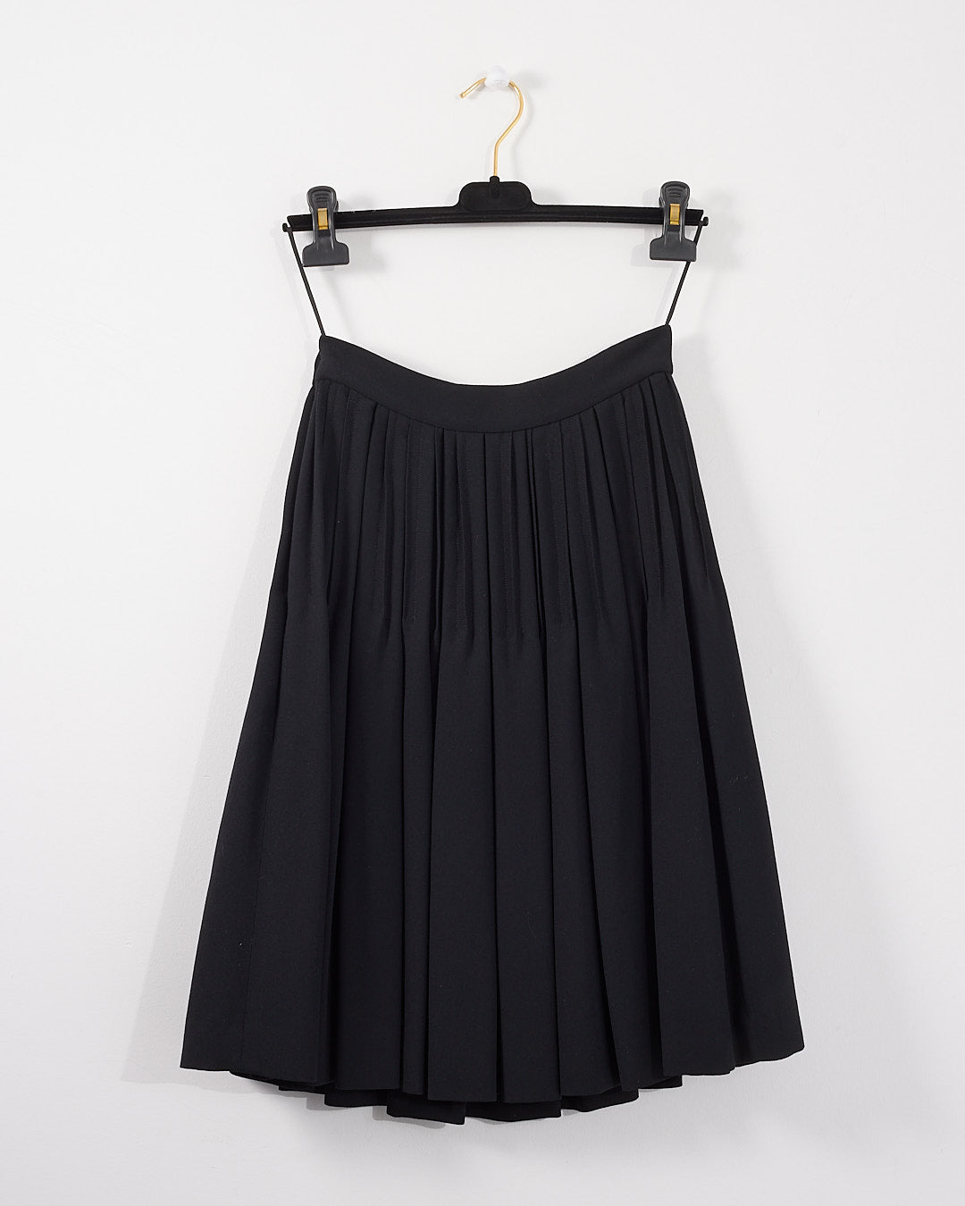 Chanel Black Crepe Pleated Skirt - 36