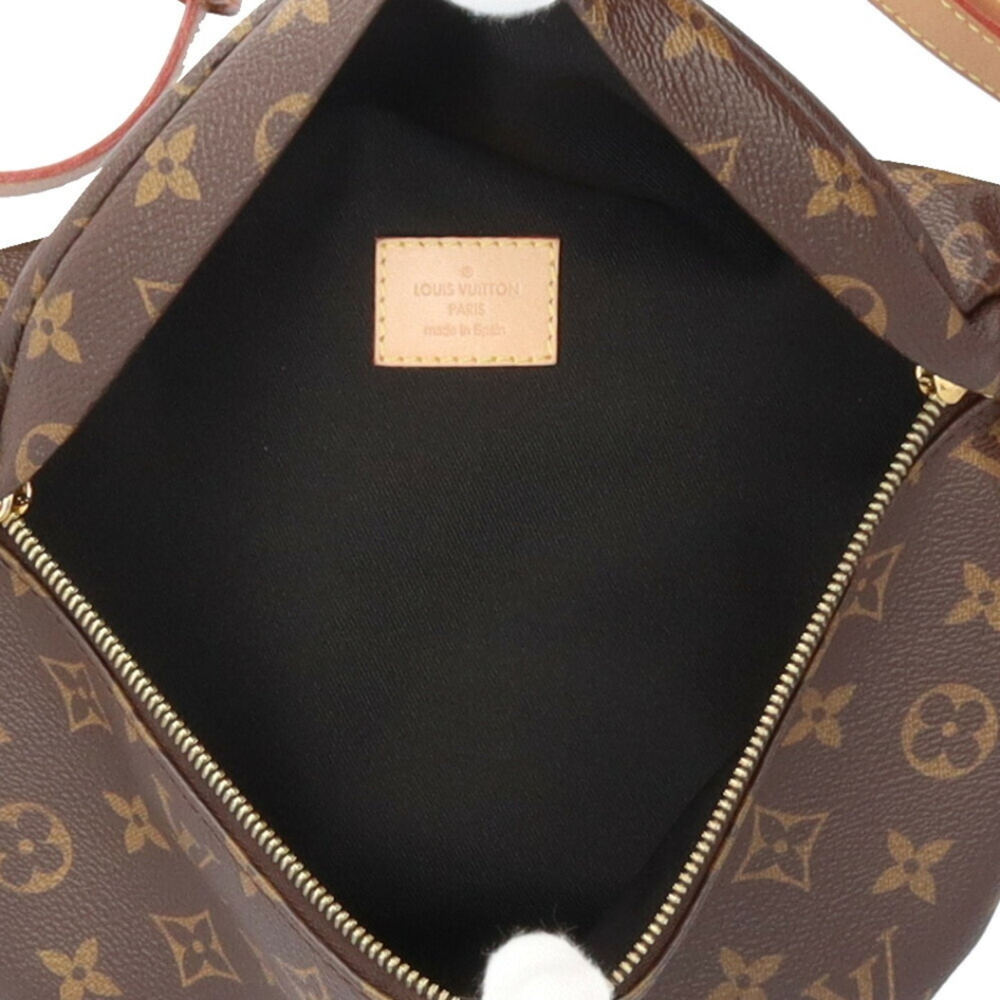 Louis Vuitton Bum Bag  Canvas Shoulder Bag ()