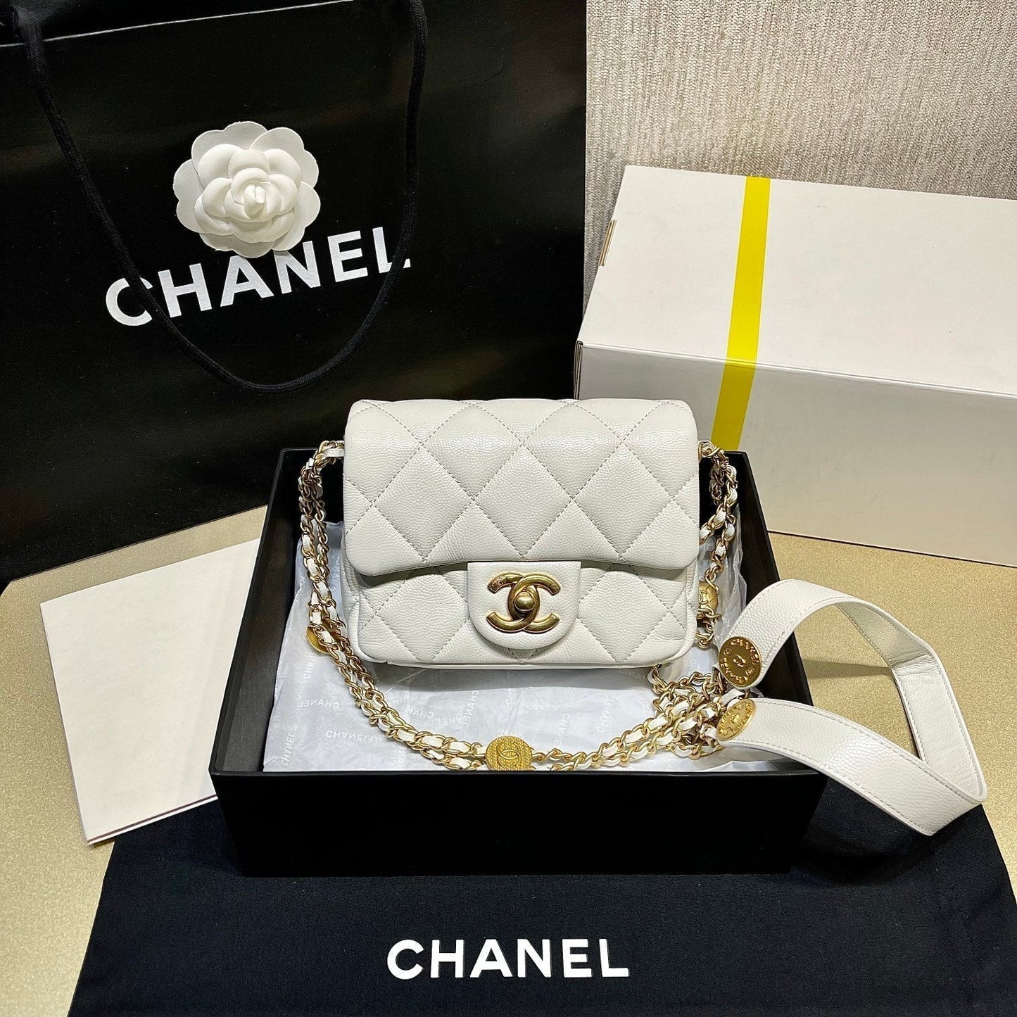 Chanel - Luxury Bag - CHL - 734
