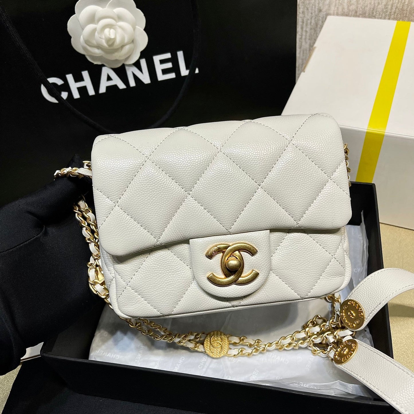 Chanel - Luxury Bag - CHL - 734