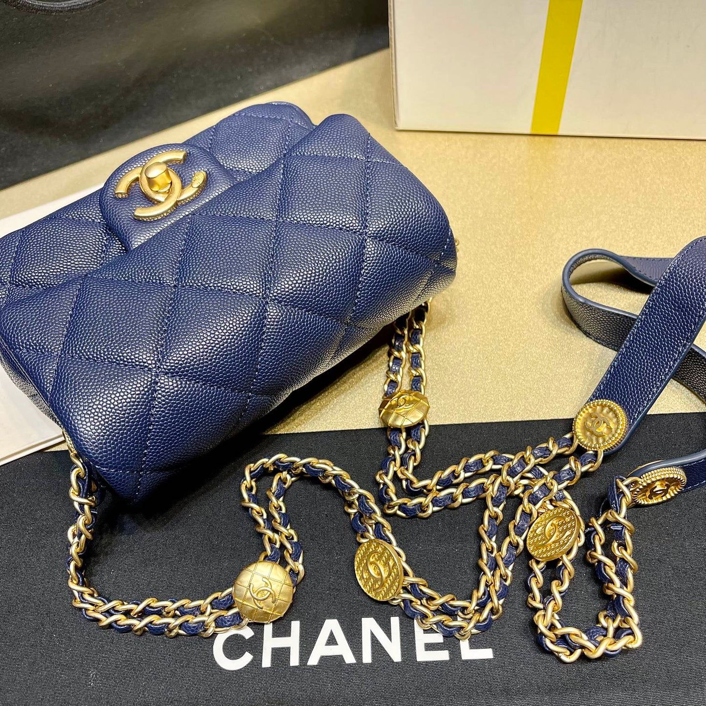Chanel - Luxury Bag - CHL - 733