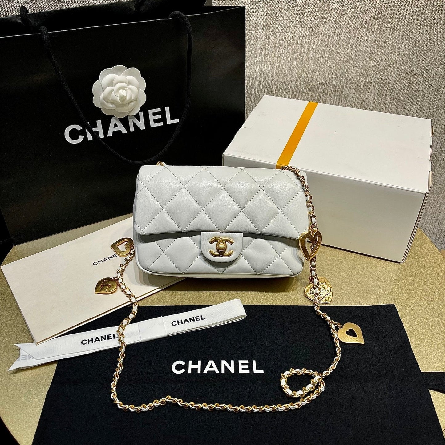 Chanel - Luxury Bag - CHL - 713