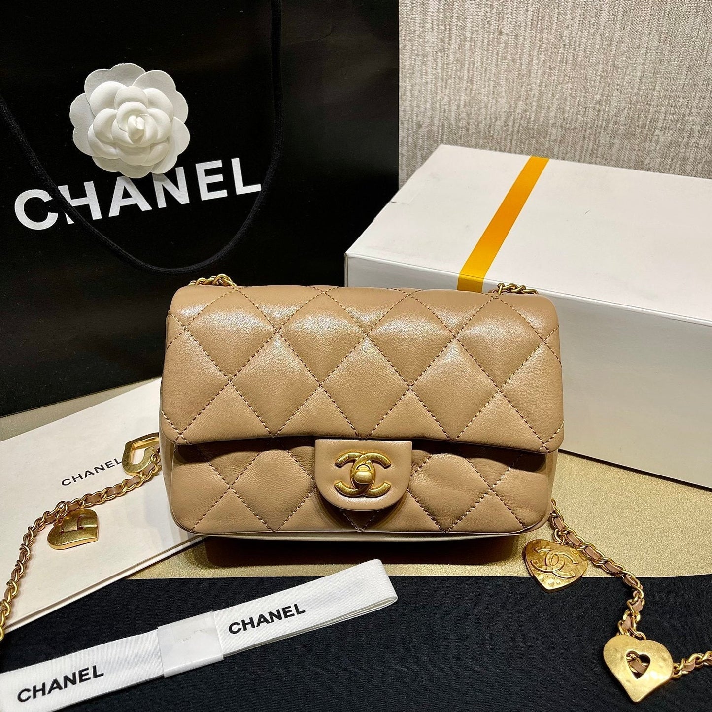 Chanel - Luxury Bag - CHL - 711