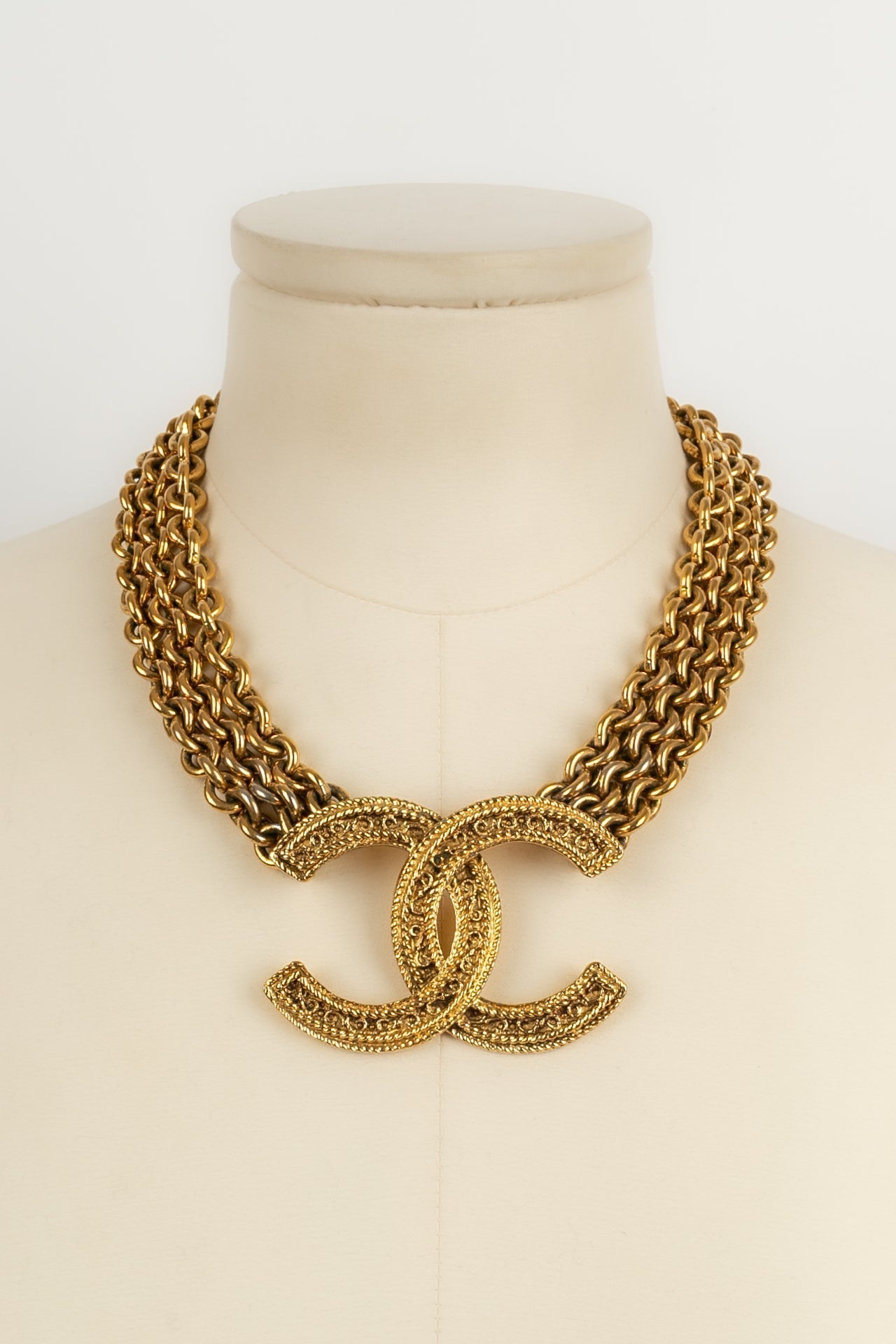 Collier cc Chanel