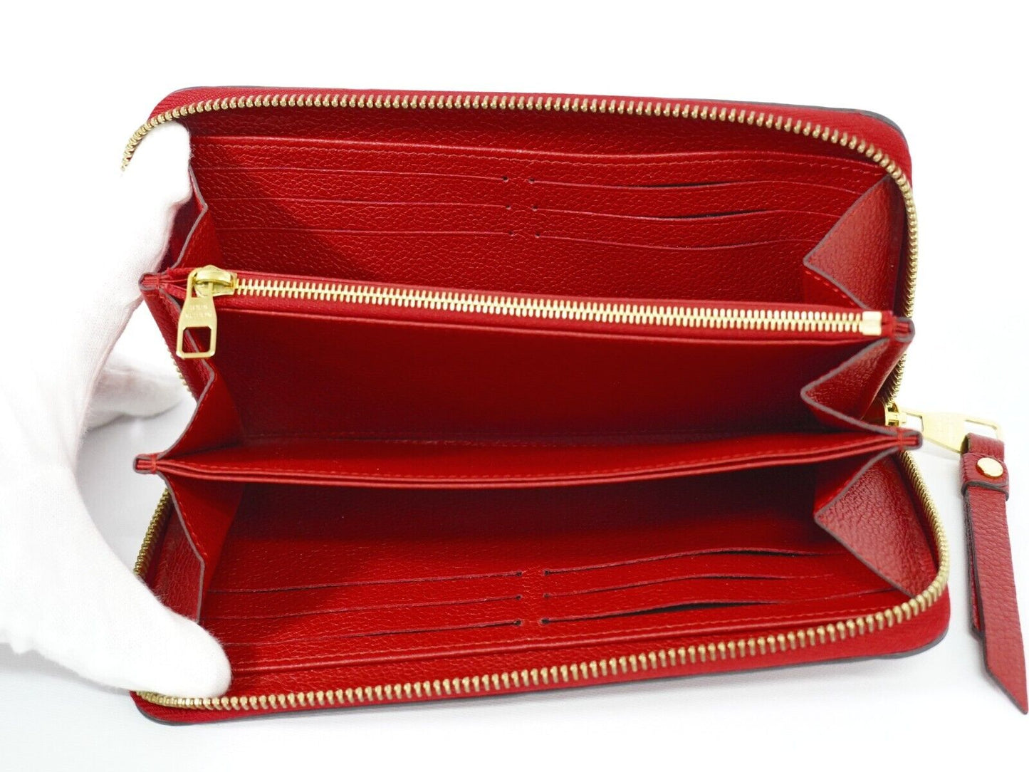 Louis Vuitton Zippy Wallet  Leather Wallet  ()