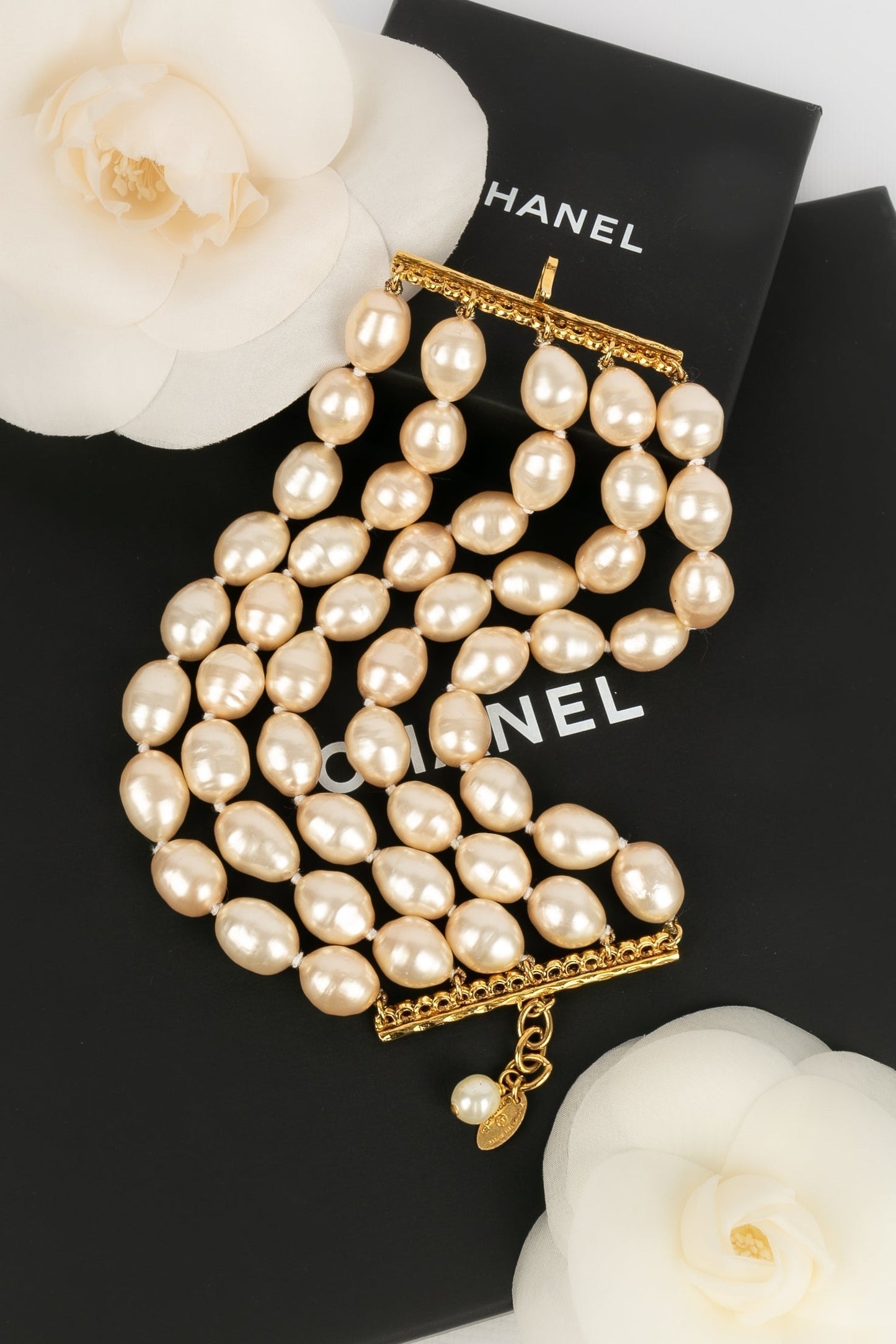 Bracelet de perles Chanel