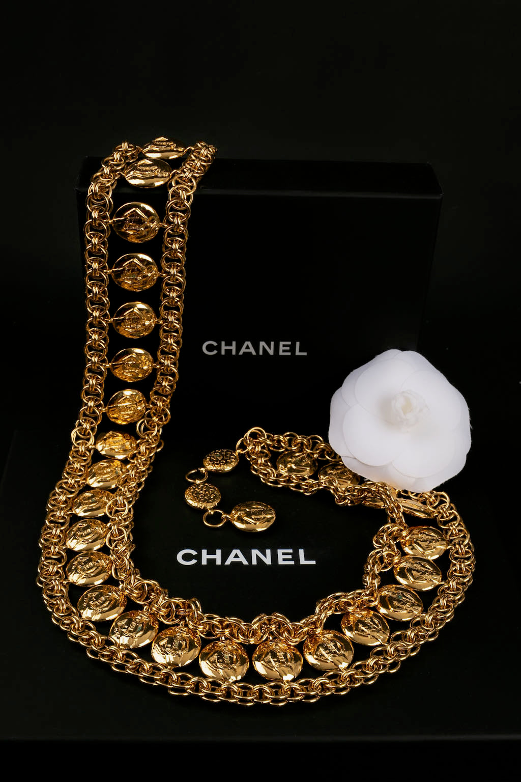 Ceinture en métal doré Chanel