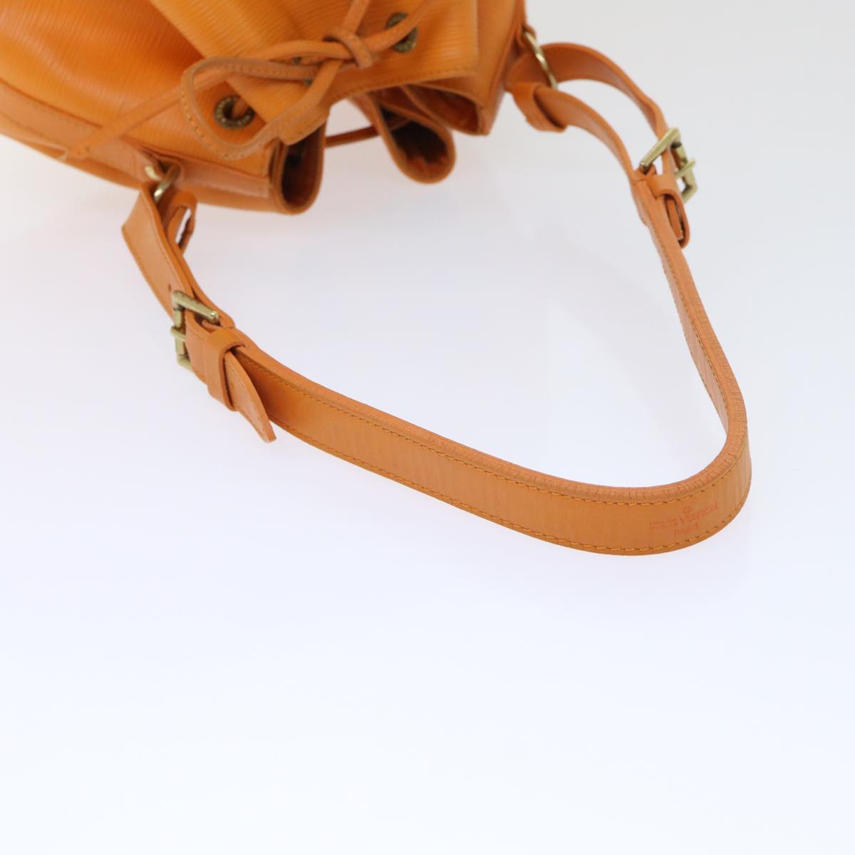 Louis Vuitton Noe  Leather Shoulder Bag ()