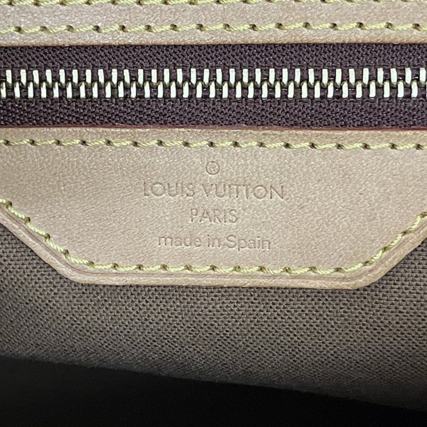 Louis Vuitton Batignolles Vertical  Canvas Tote Bag ()