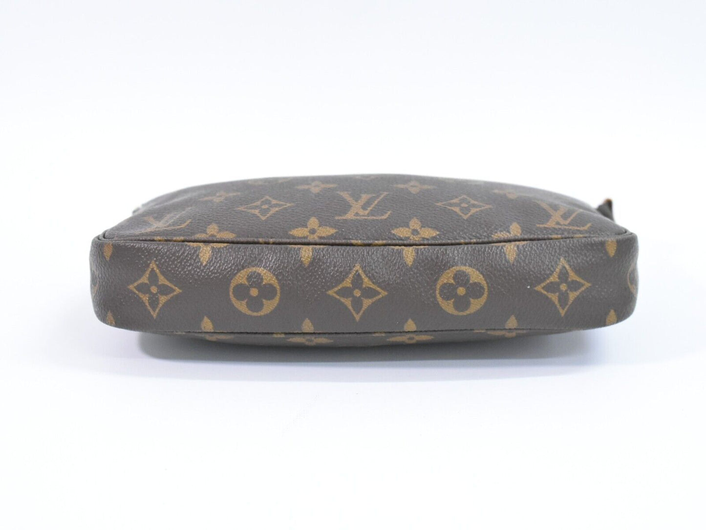Louis Vuitton Pochette Accessoire  Canvas Clutch Bag ()