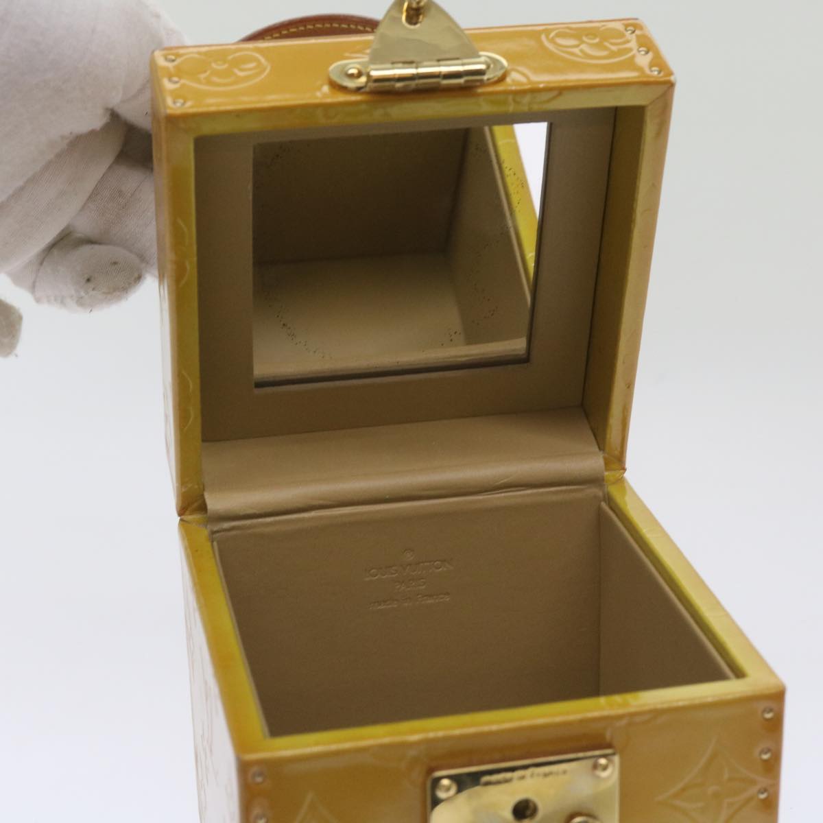 Louis Vuitton Bleecker  Patent Leather Clutch Bag ()