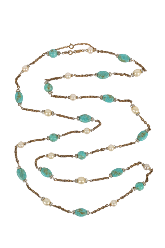 Collier. / sautoir ancien Chanel