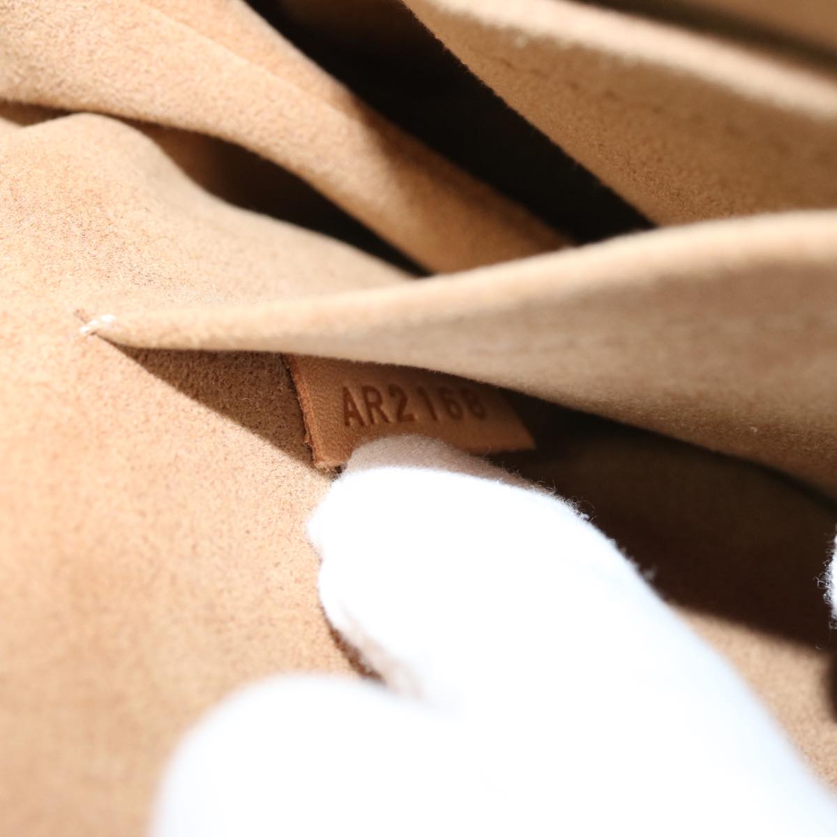 Louis Vuitton Marignan  Canvas Handbag ()