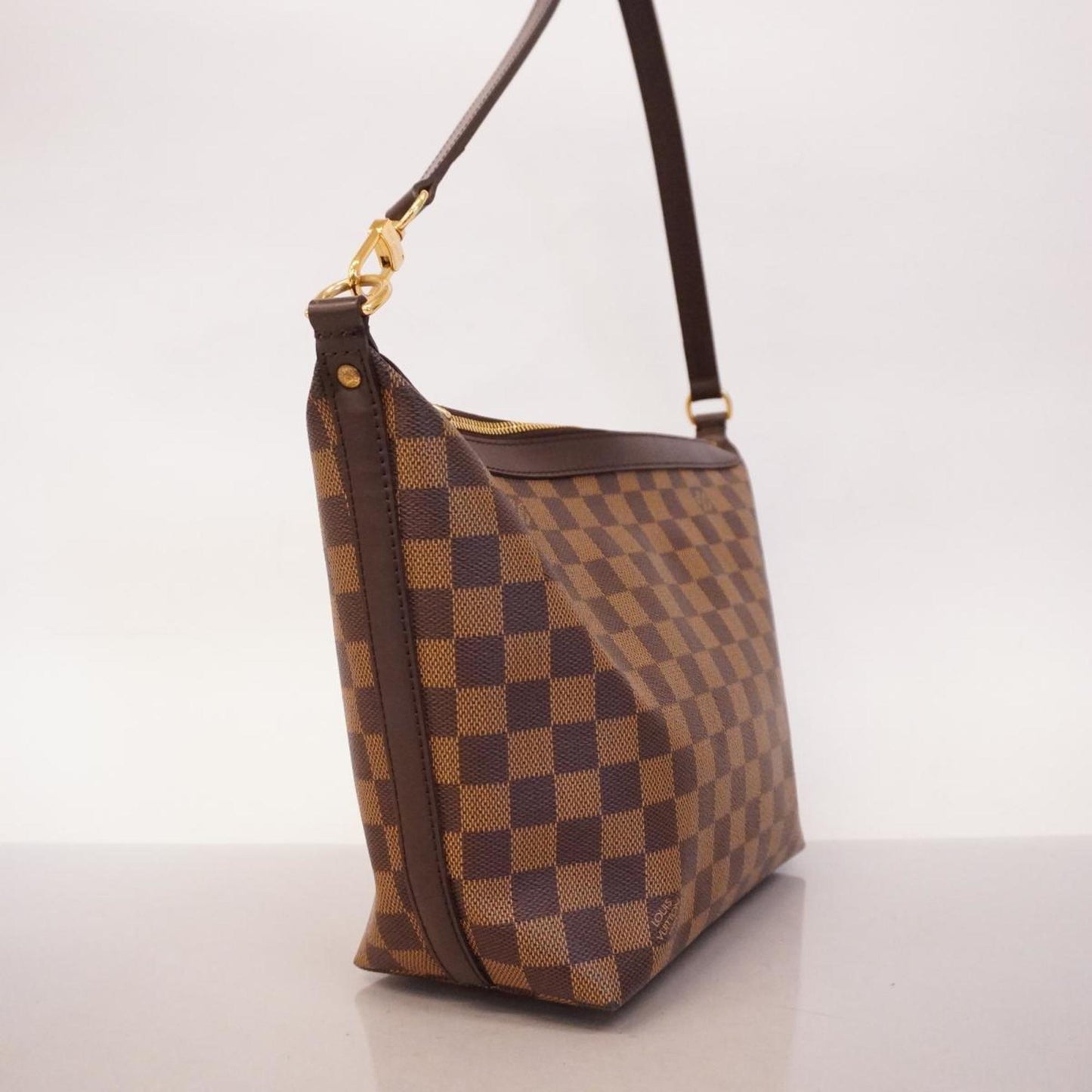 Louis Vuitton Illovo  Canvas Shoulder Bag ()