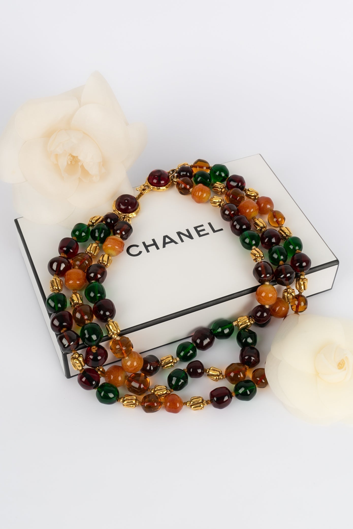 Collier de perles multicolores Chanel