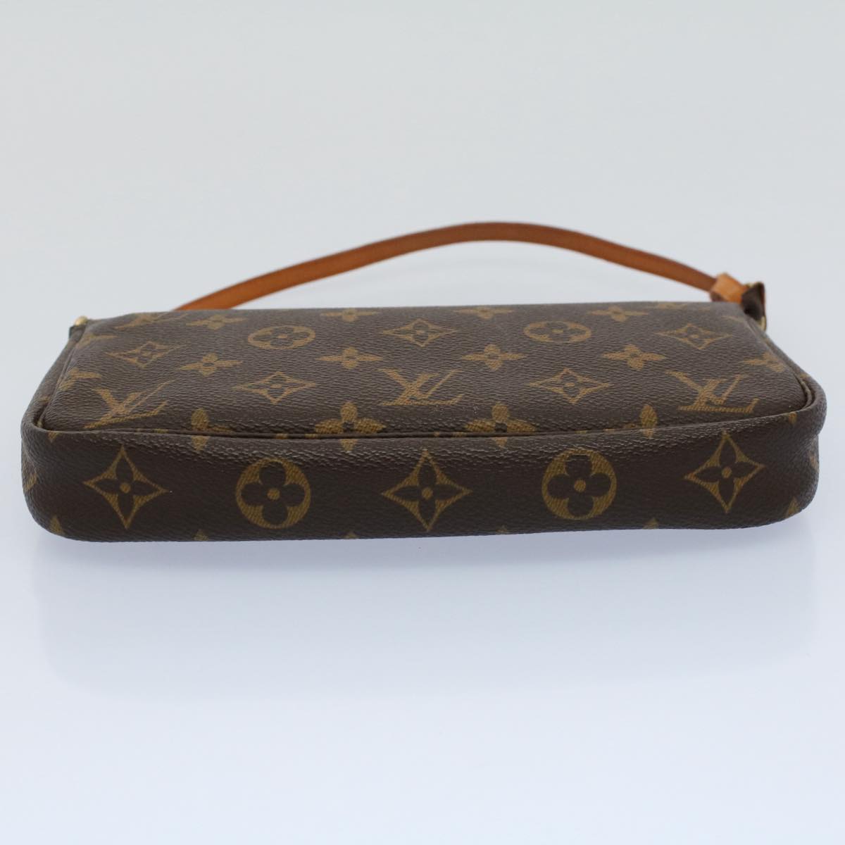 Louis Vuitton Pochette Accessoire  Canvas Clutch Bag ()